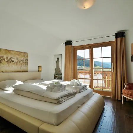 Opulent Chalet In Mauterndorf With Whirlpool And Sauna * 마우어테른도르프