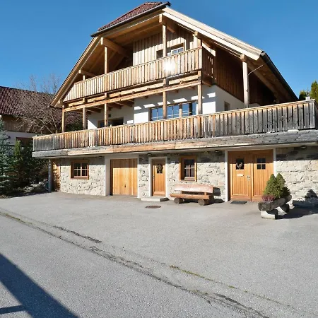 Opulent Chalet In Mauterndorf With Whirlpool And Sauna 샬레 *