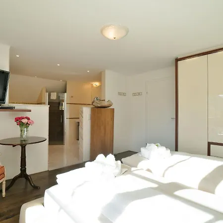 샬레 Opulent Chalet In Mauterndorf With Whirlpool And Sauna *