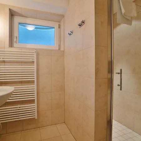 샬레 Opulent Chalet In Mauterndorf With Whirlpool And Sauna 마우어테른도르프